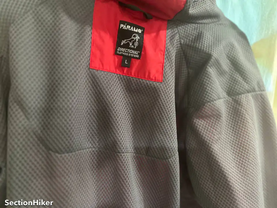 La veste Paramo Velez a une doublure en maille.