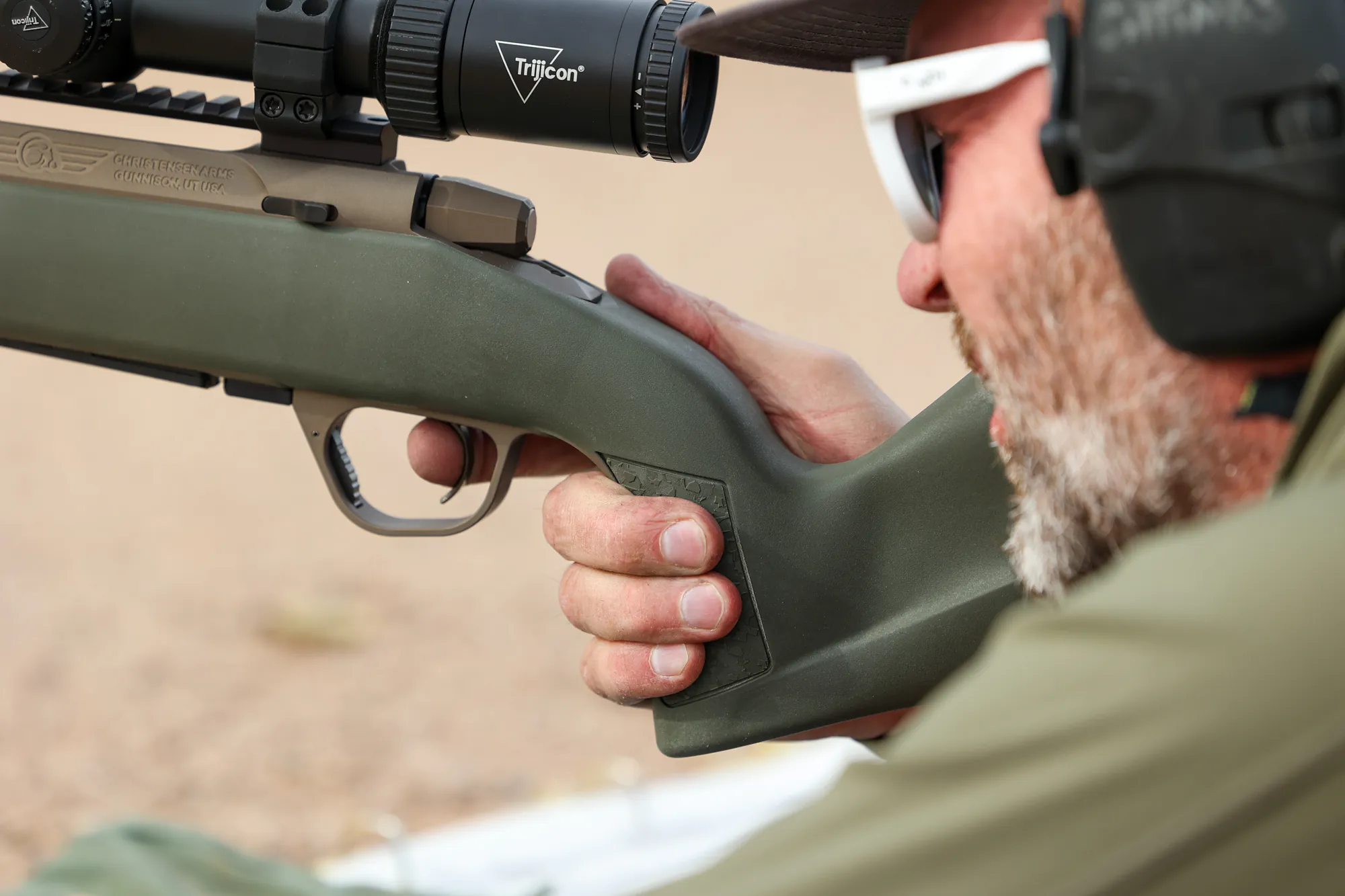 Christensen Arms évoque l'angle de poignée