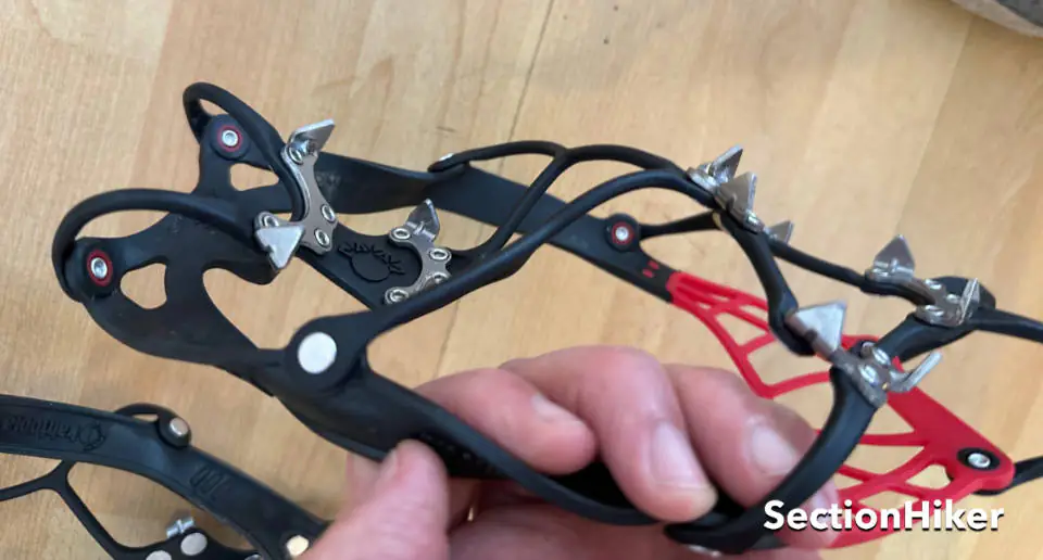 Les pointes du Ghost sont environ 10 % plus courtes que celles des Microspikes d'origine.