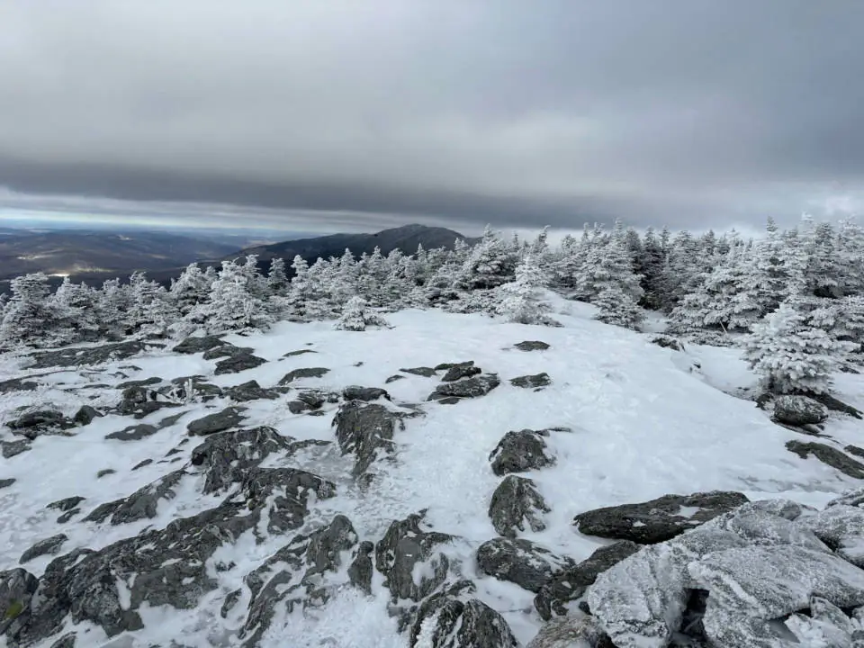 La vue au sud du mont Ellen