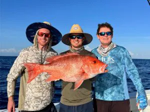 Les recherches se poursuivent pour retrouver les pêcheurs de Floride portés disparus après que leur bateau ait été retrouvé à la dérive dans le Golfe