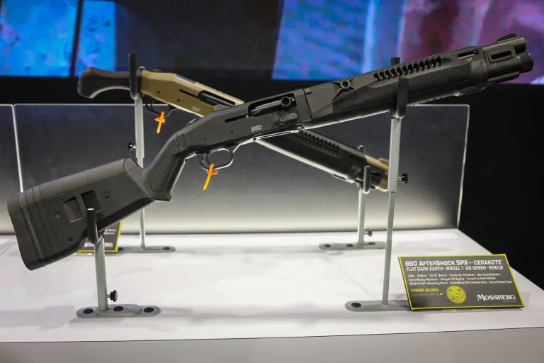 Mossberg 990 Magpul