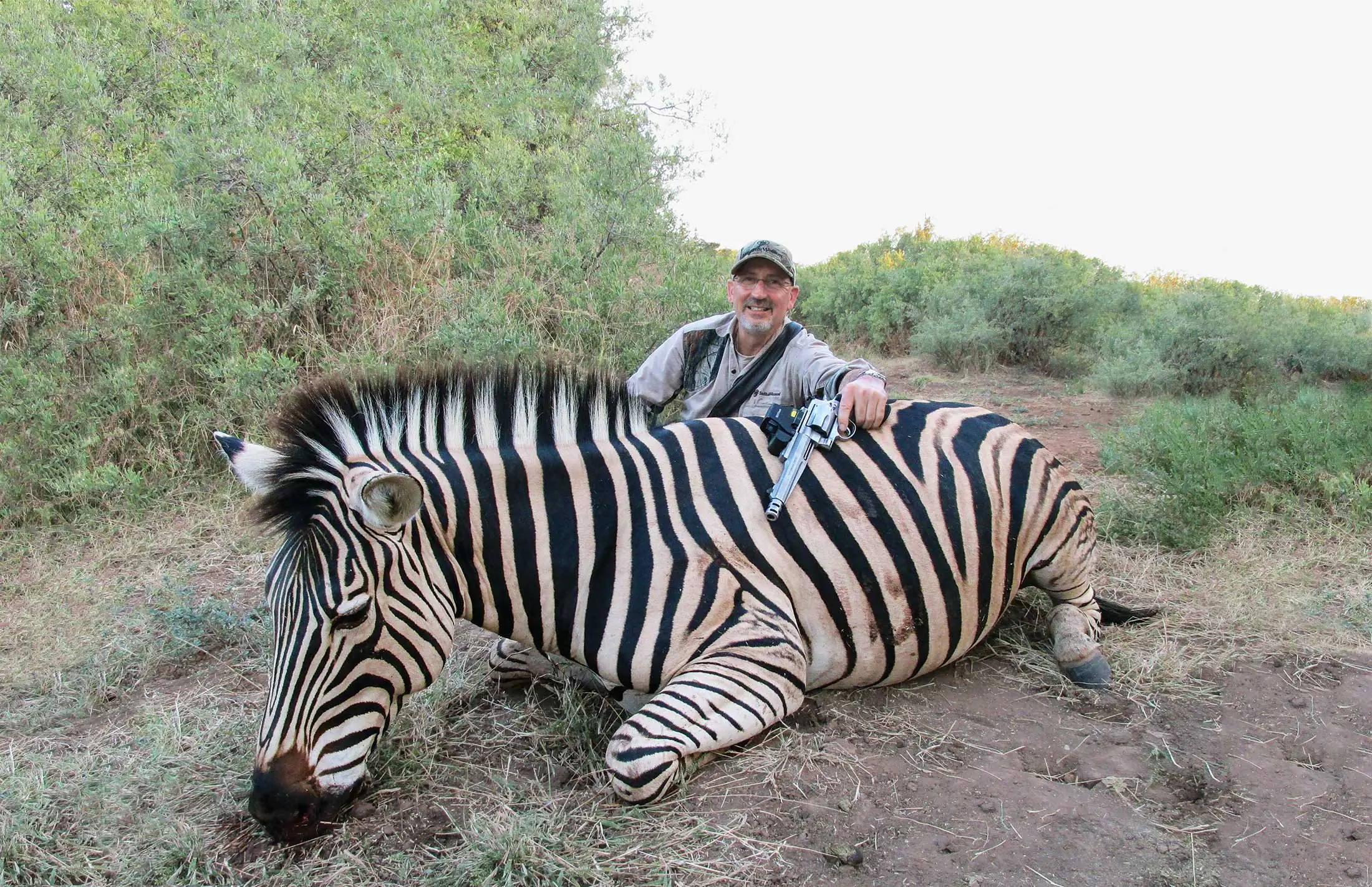 arme de poing de chasse en Afrique