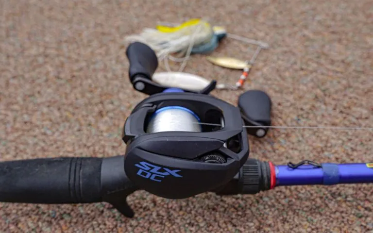 Le meilleur moulinet spinnerbait est le Shimano SLX 150 DC.