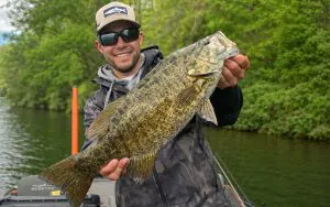 Comment pêcher un Crankbait Squarebill pour le bar géant de printemps